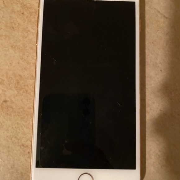 iPhone 7 Plus for sale. Rose gold. Fully fixed and unlocked. DELIVERY ONLY‼️